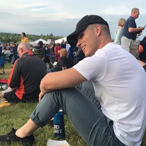 Meet your Posher, Jorge